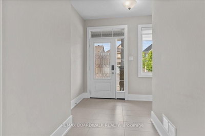 343 SWEETCLOVER Way • Ottawa, ON photo 3