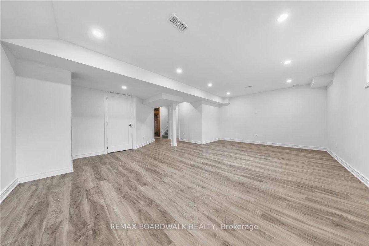 343 SWEETCLOVER Way • Ottawa, ON photo 39