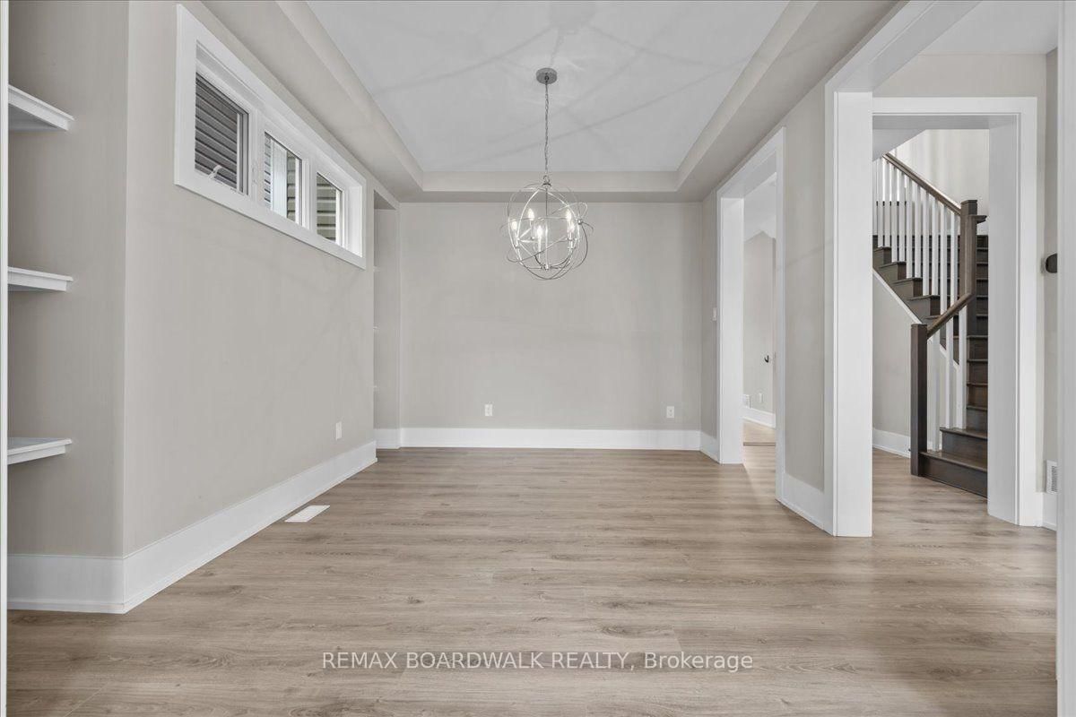 343 SWEETCLOVER Way • Ottawa, ON photo 9