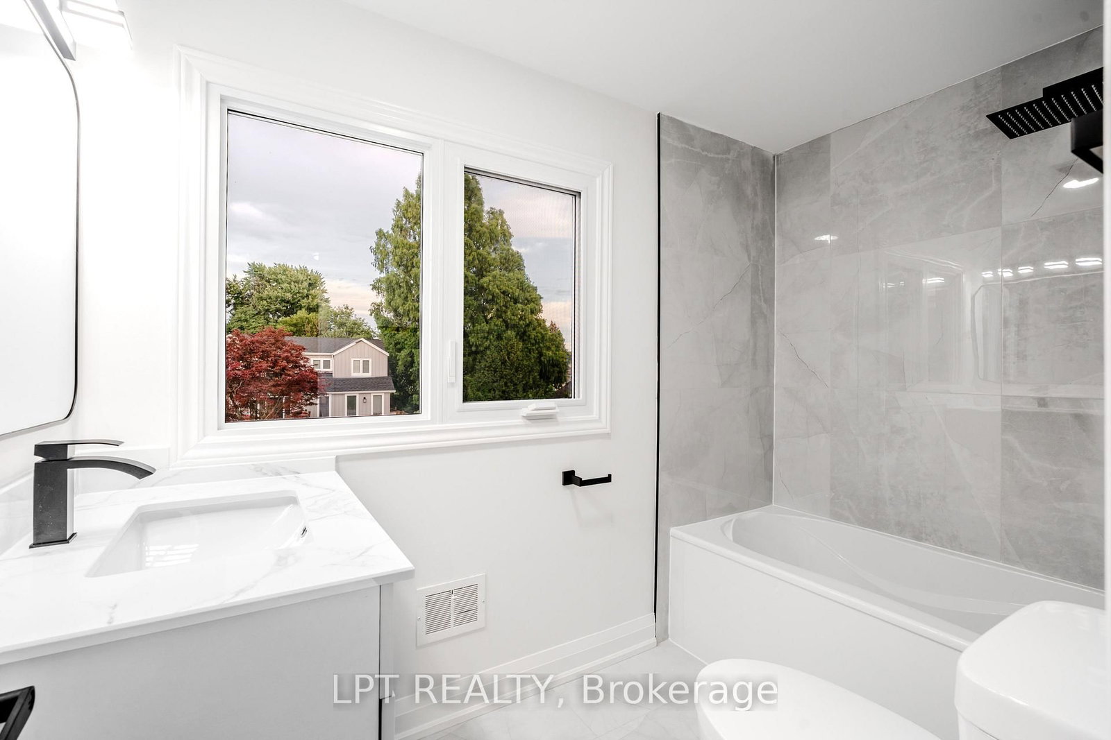 18 Jubilee Drive • St. Catharines, ON photo 26