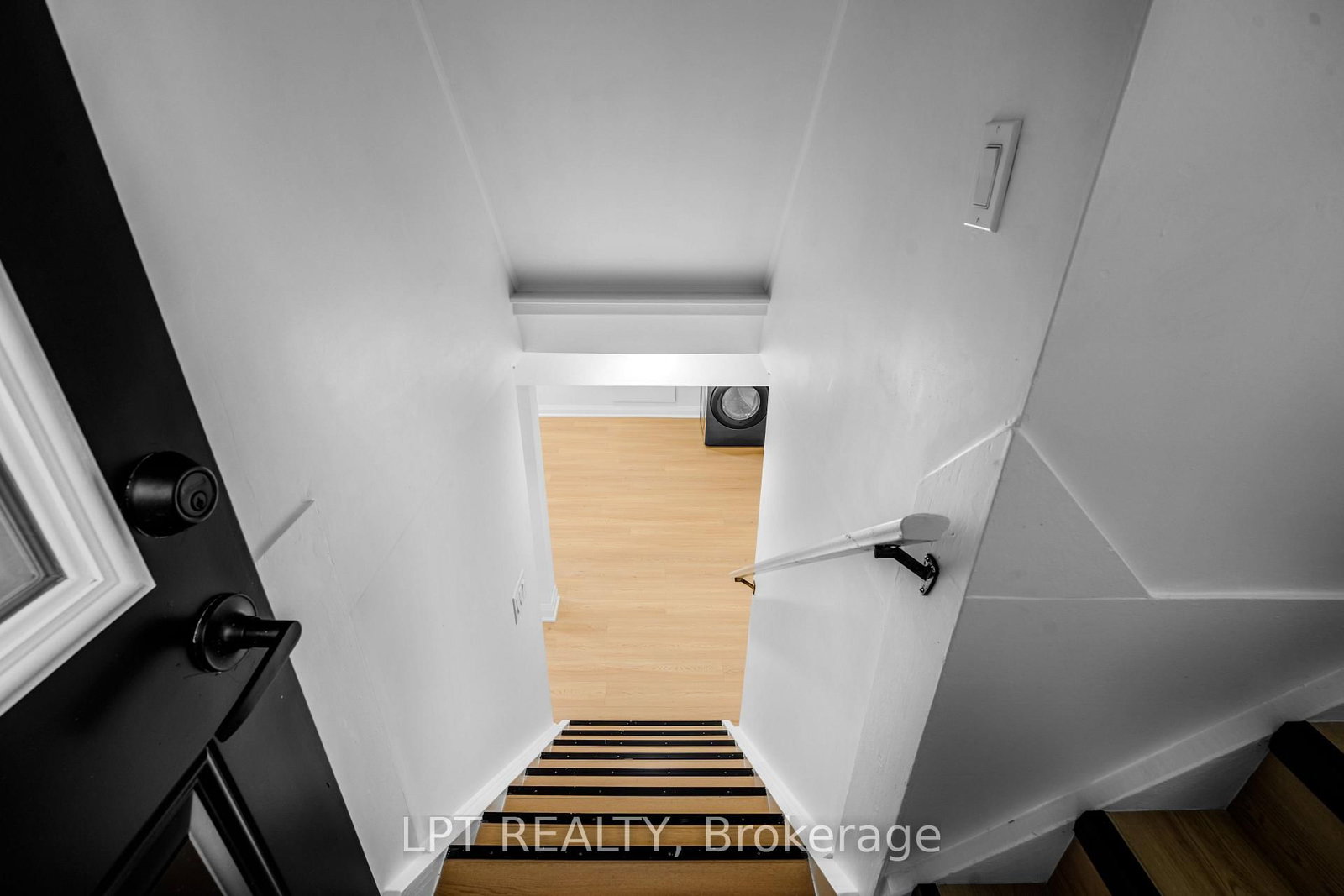 18 Jubilee Drive • St. Catharines, ON photo 28