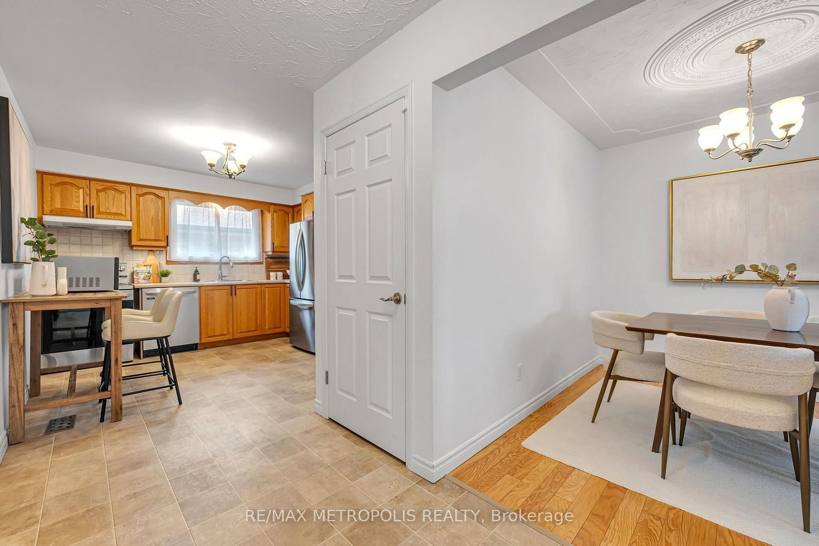 598 Black Oak Crescent • Waterloo, ON photo 11