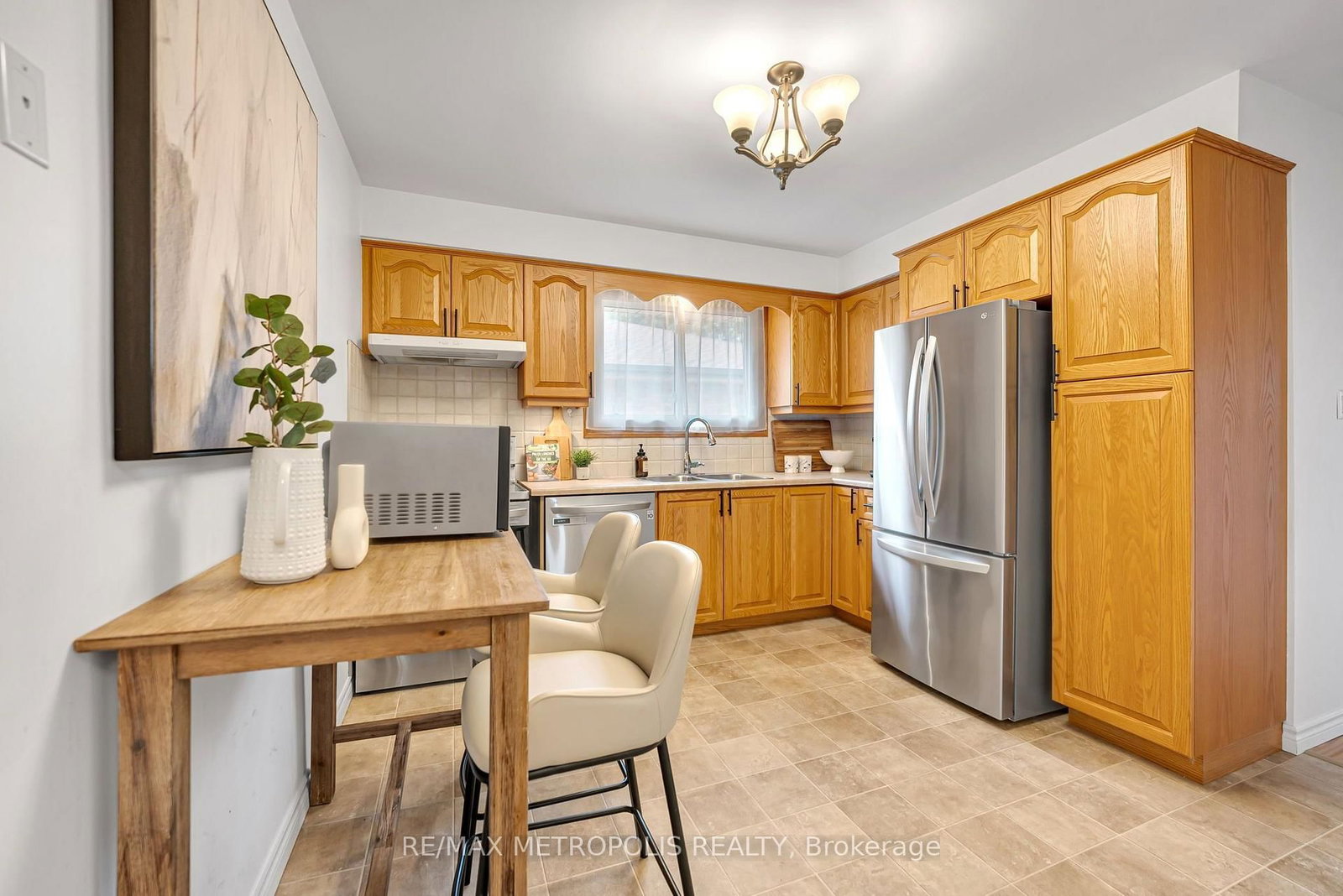 598 Black Oak Crescent • Waterloo, ON photo 12