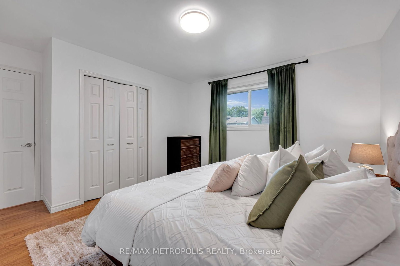 598 Black Oak Crescent • Waterloo, ON photo 19