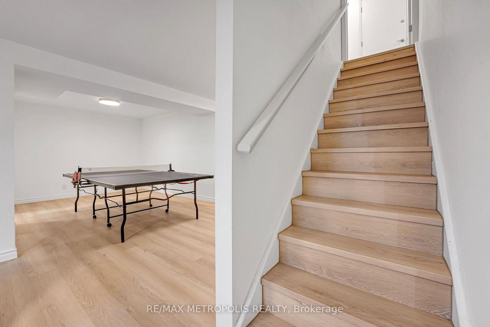 598 Black Oak Crescent • Waterloo, ON photo 24