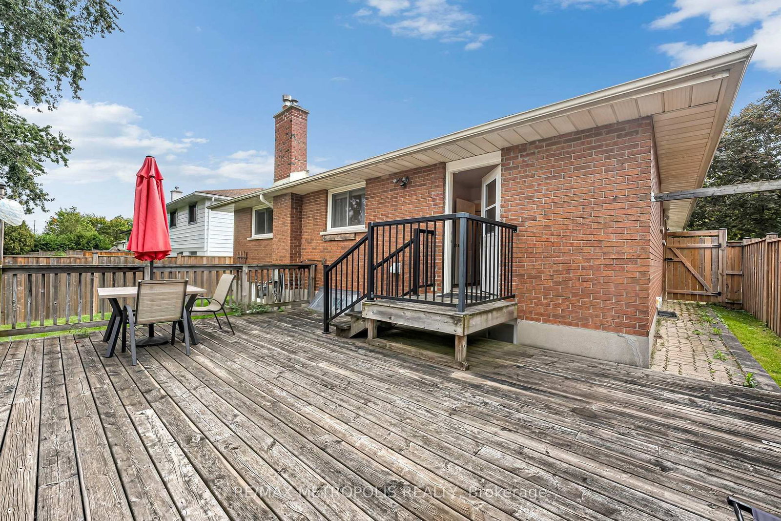 598 Black Oak Crescent • Waterloo, ON photo 36
