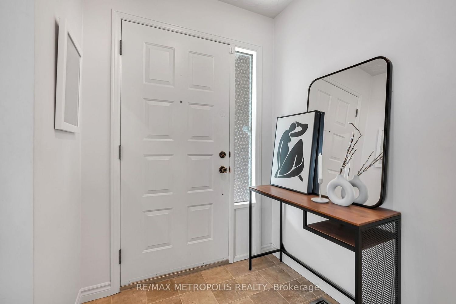 598 Black Oak Crescent • Waterloo, ON photo 5