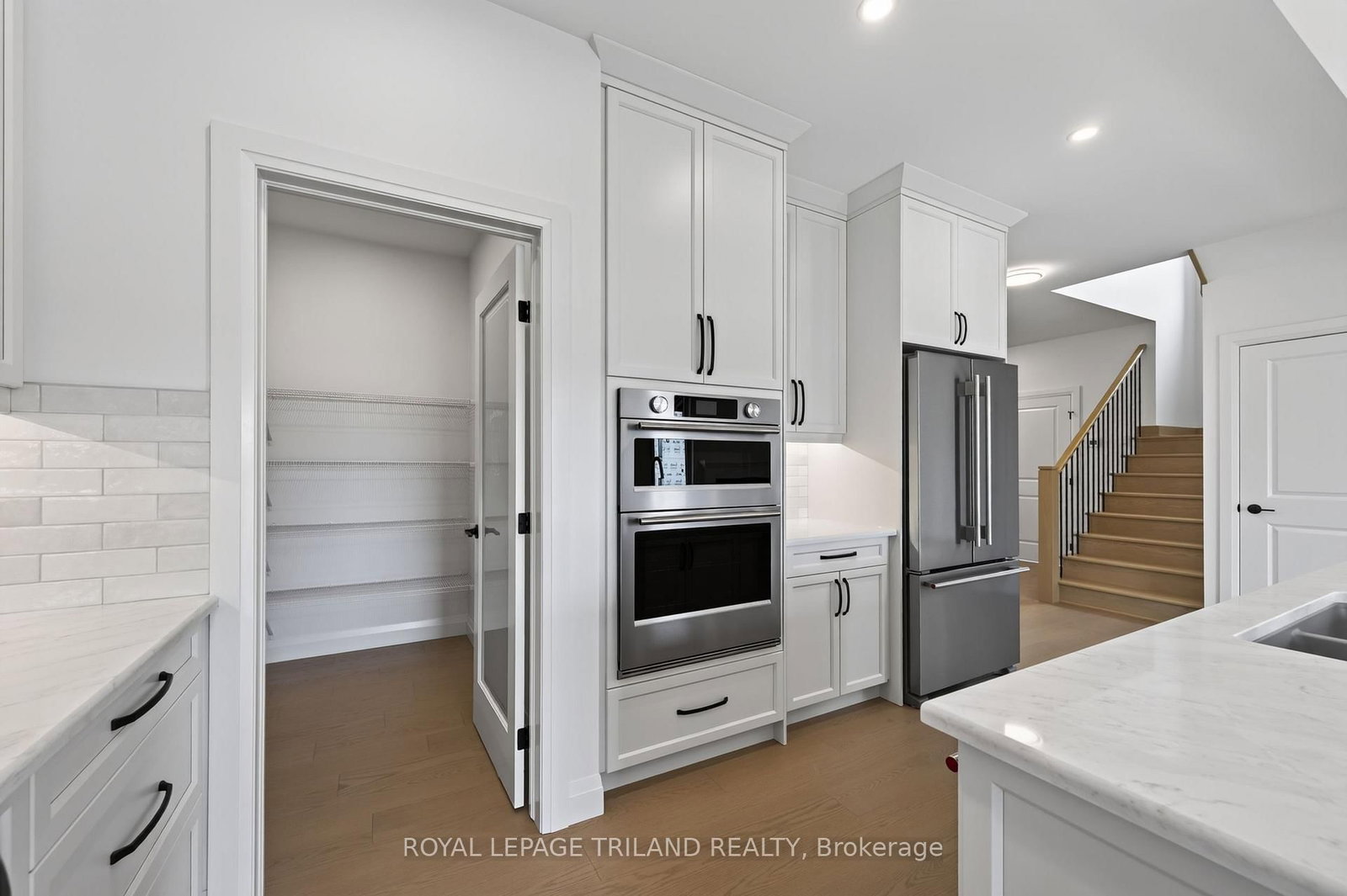 6777 Heathwoods Avenue • London South, ON photo 16
