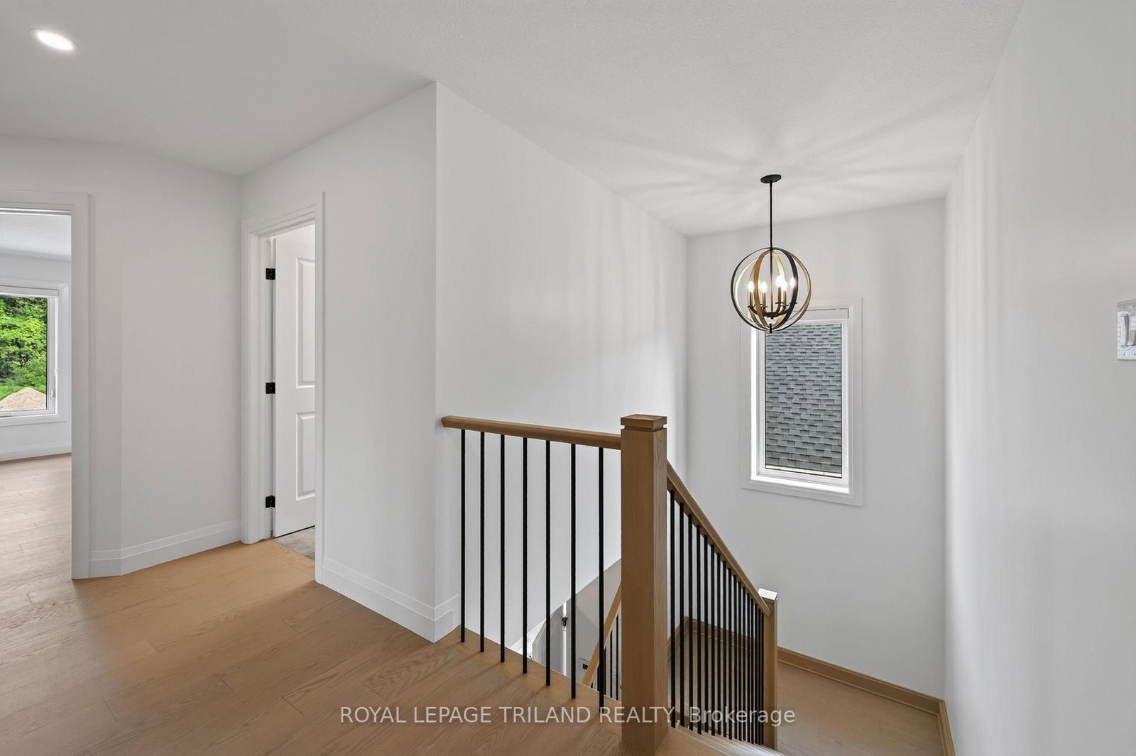 6777 Heathwoods Avenue • London South, ON photo 19