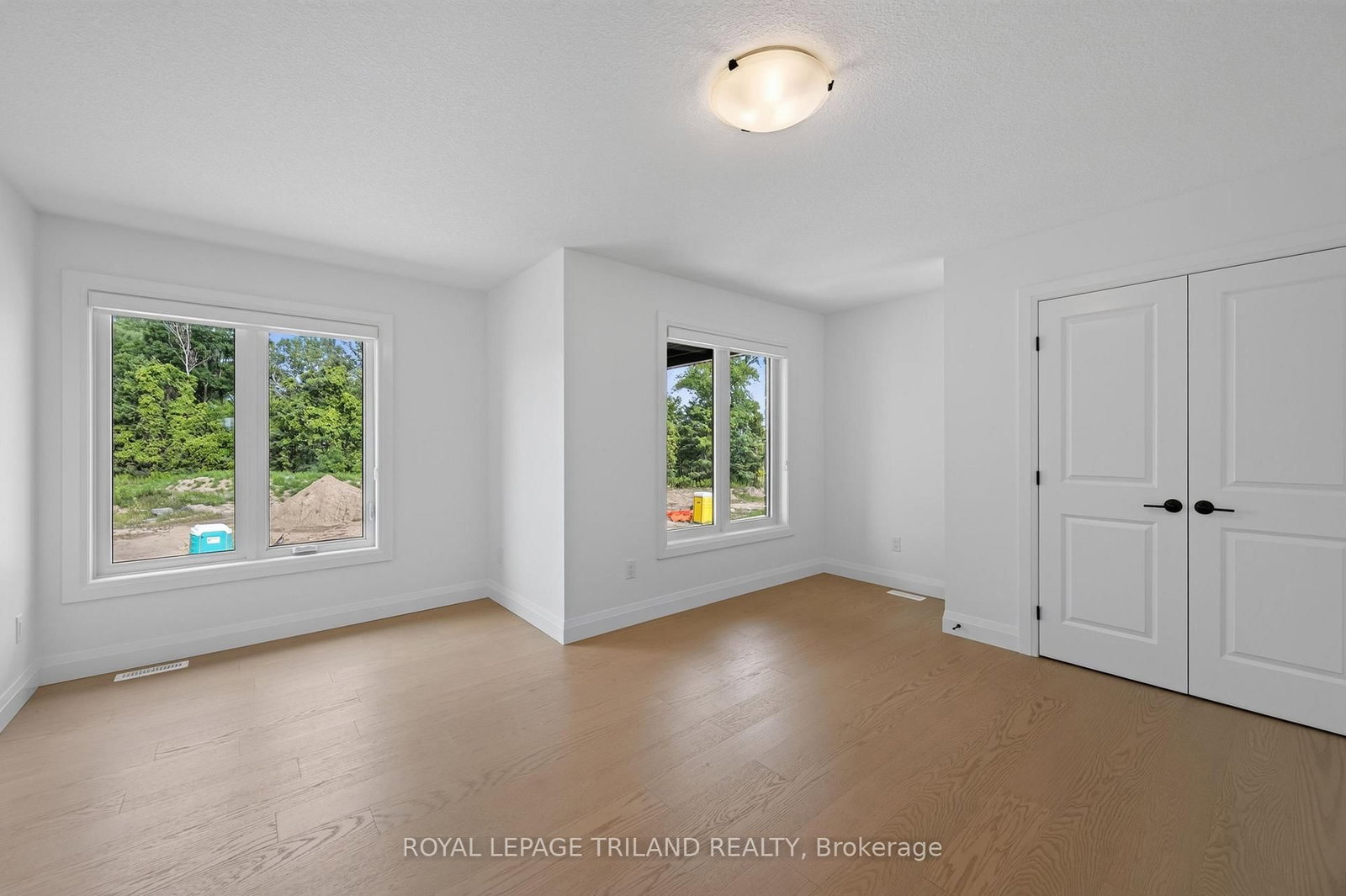 6777 Heathwoods Avenue • London South, ON photo 25