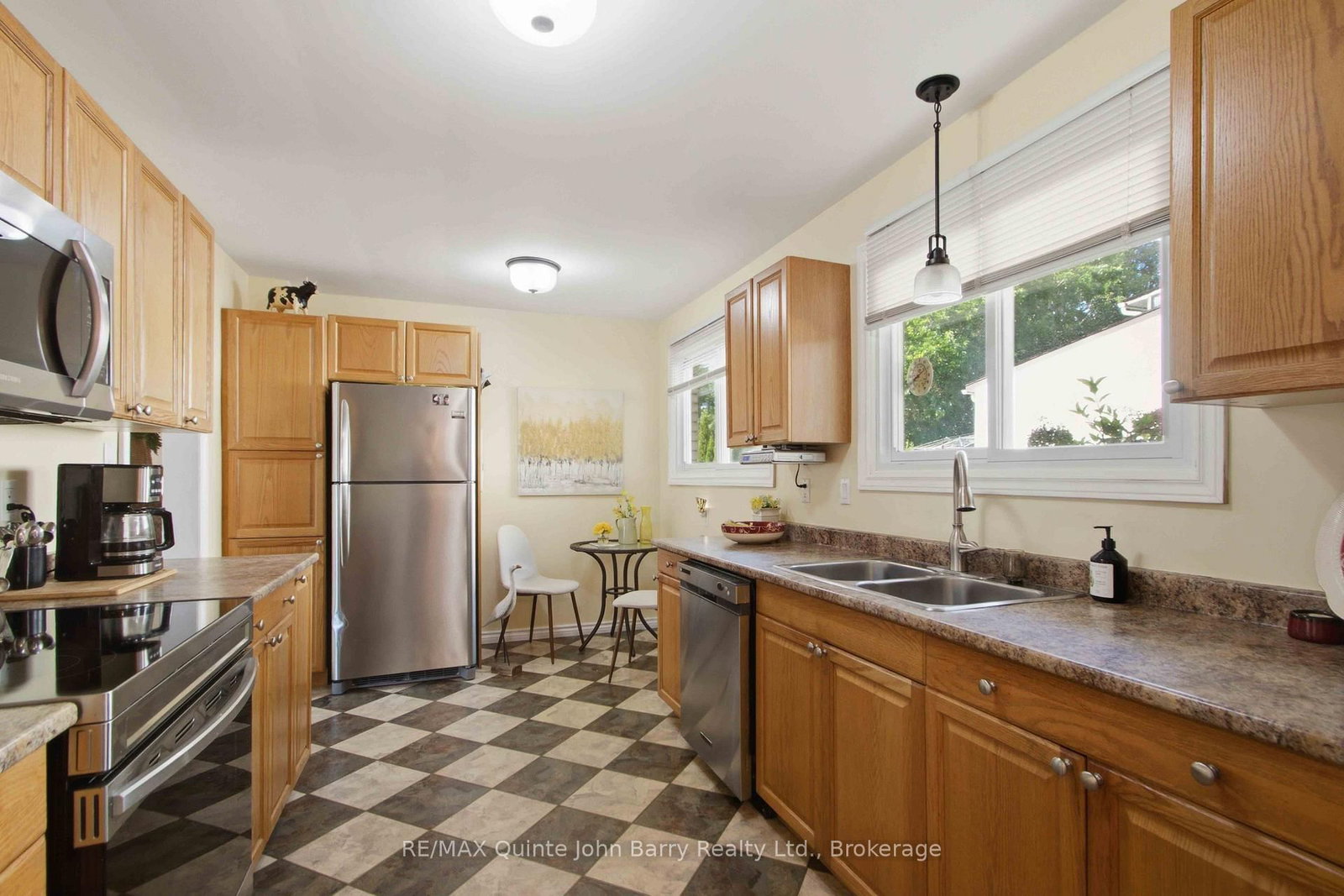 1 Parkside Drive • Quinte West, ON photo 11