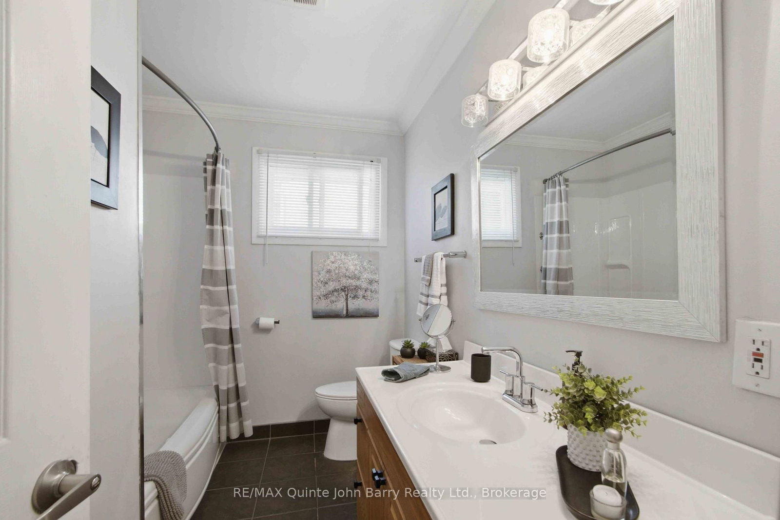 1 Parkside Drive • Quinte West, ON photo 20
