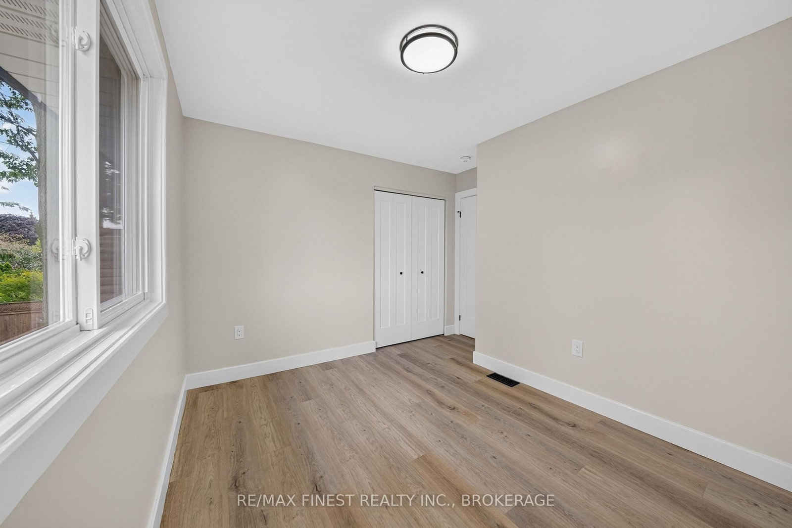 530 Roosevelt Drive • Kingston, ON photo 33
