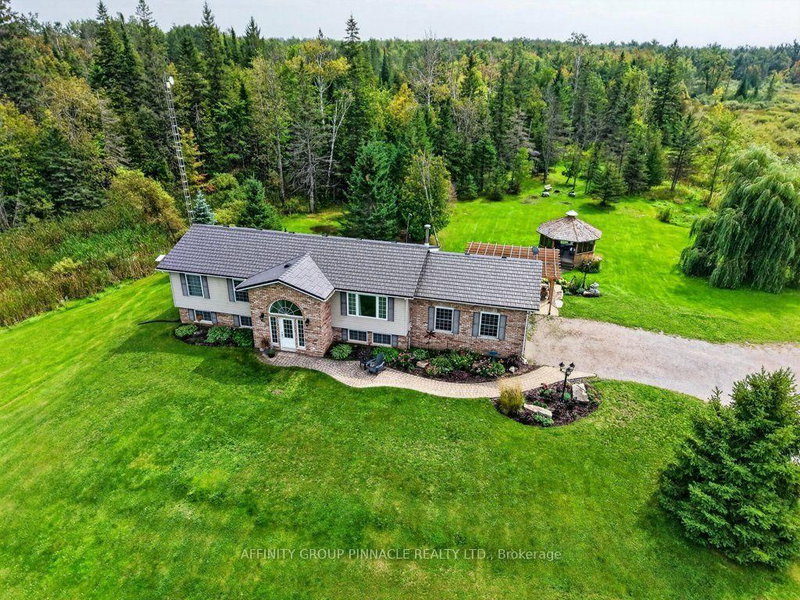 838 Traceys Hill Road