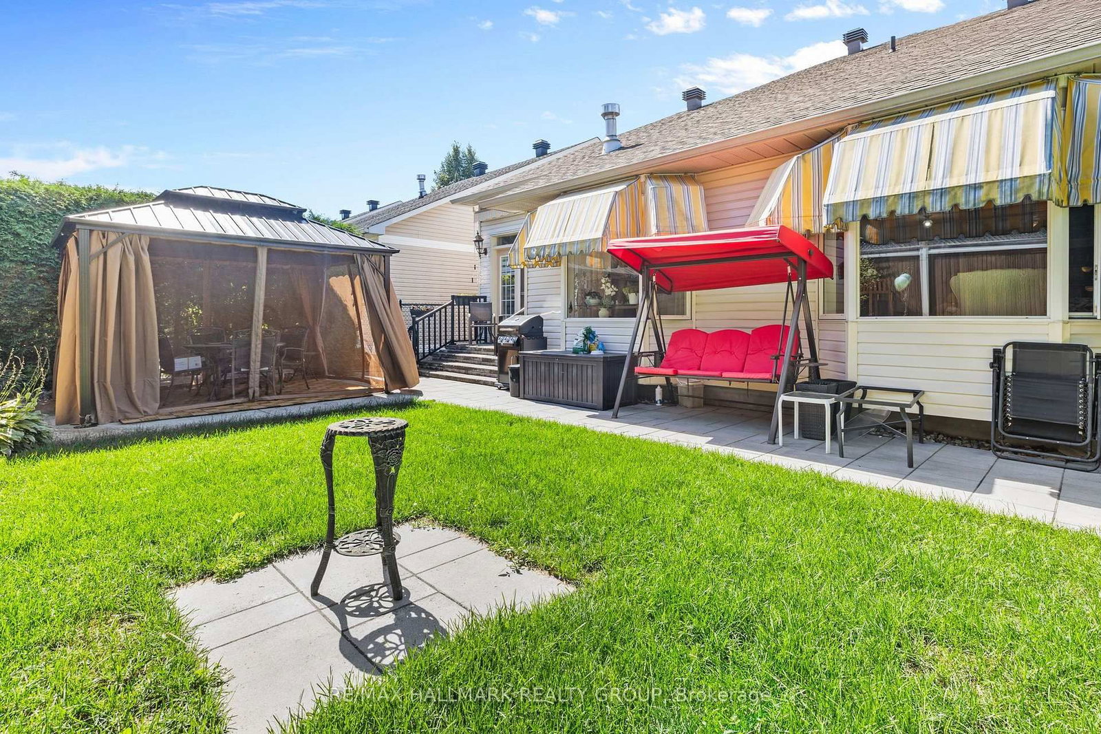 2093 AUBURN RIDGE Drive • Orleans, ON photo 42