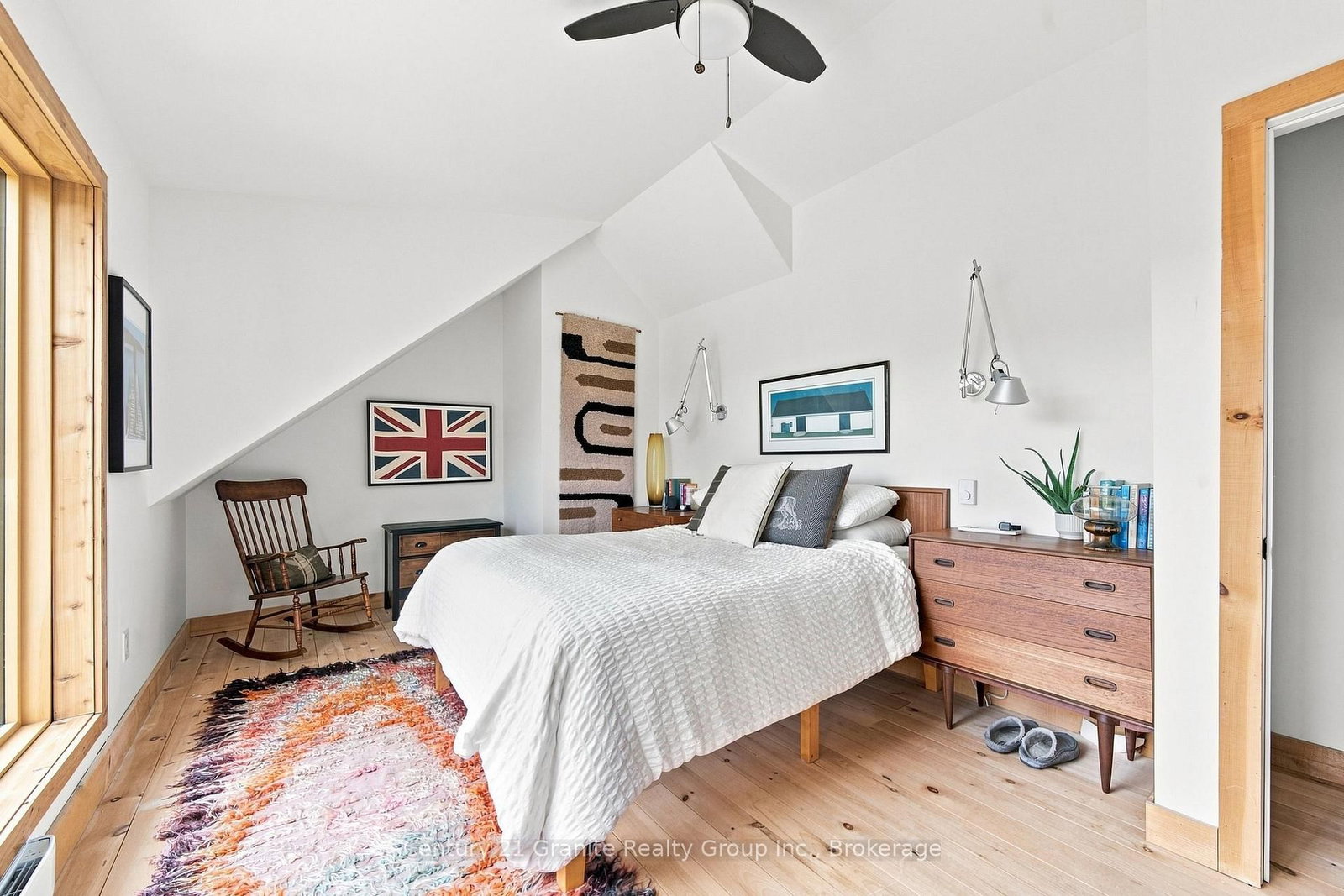 1093 Liswood Road • Dysart et al, ON photo 21