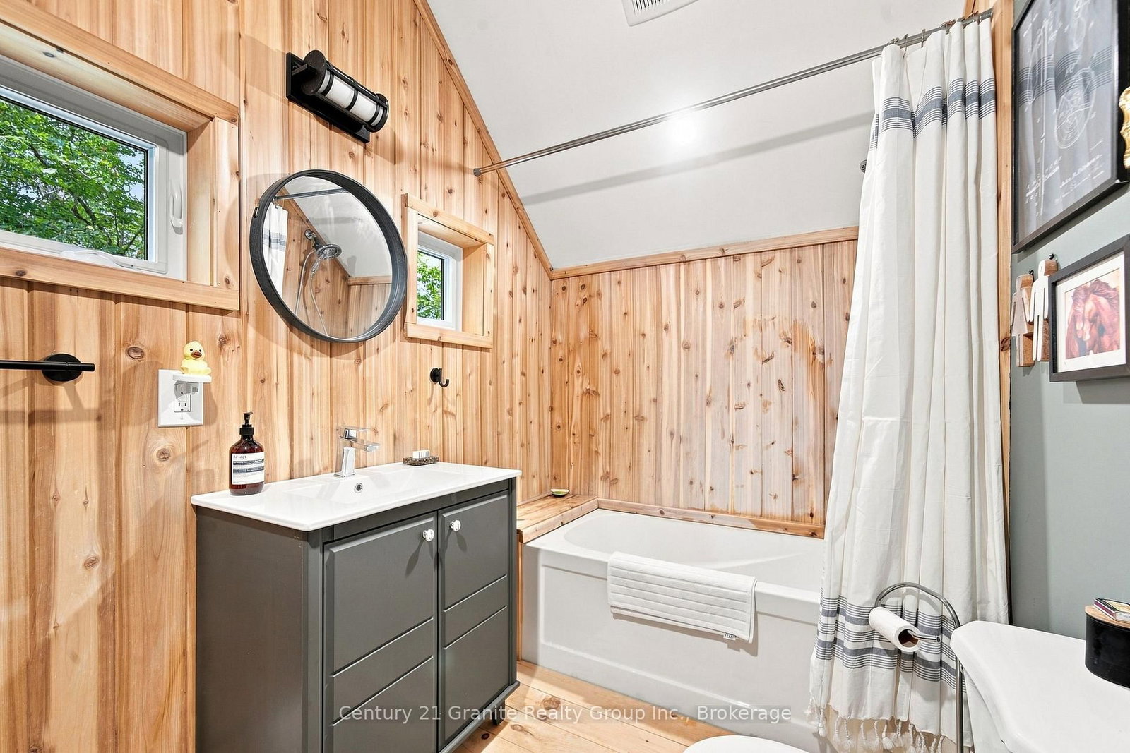 1093 Liswood Road • Dysart et al, ON photo 24
