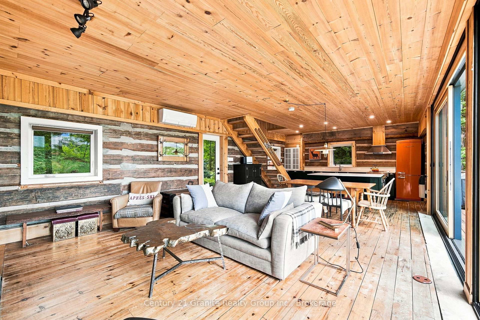 1093 Liswood Road • Dysart et al, ON photo 9