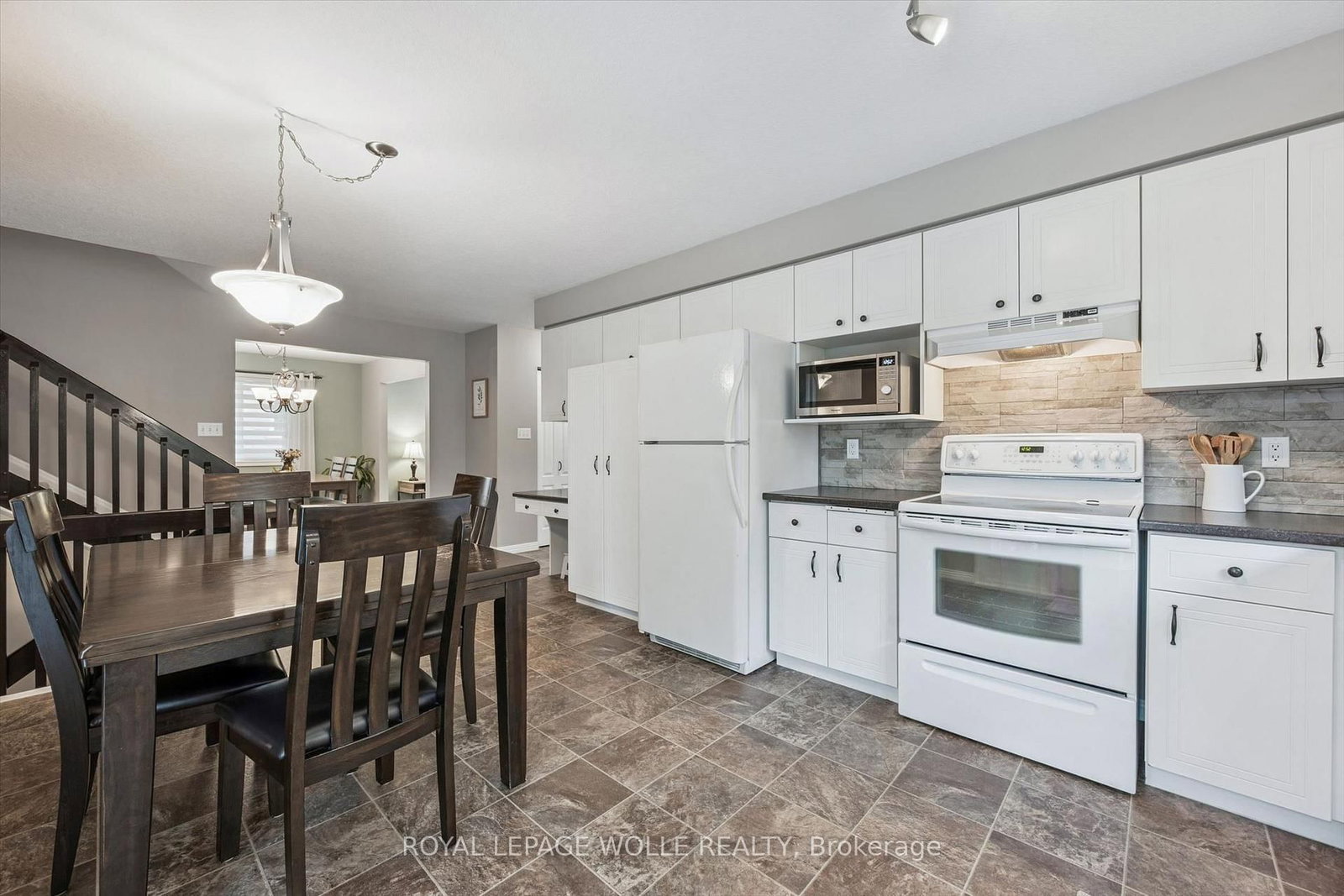 3 Peregrine Crescent • Woolwich, ON photo 15