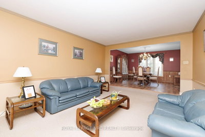 21 Elmvale Crescent • Port Colborne, ON photo 4