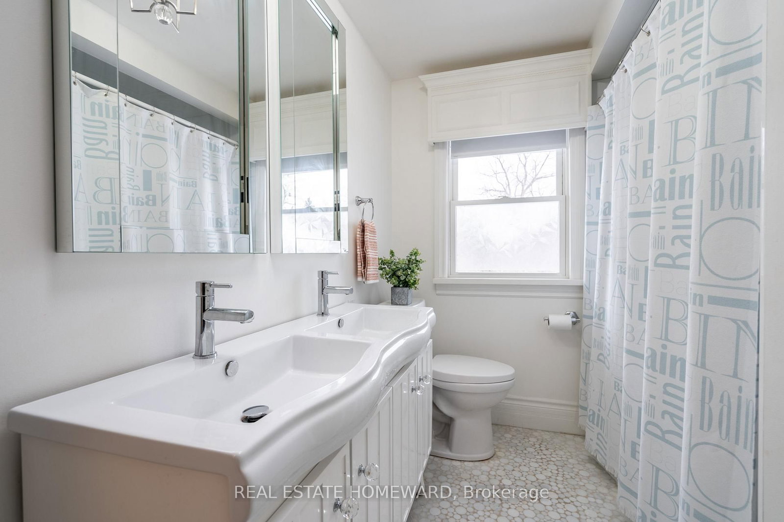 63 Cait Court • Hamilton, ON photo 24