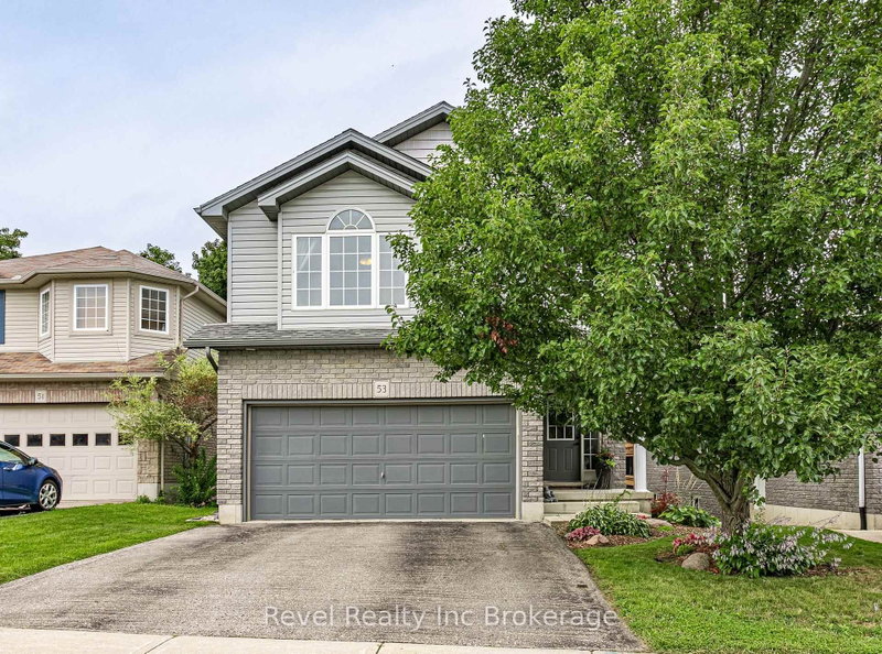 53 Kerr Crescent