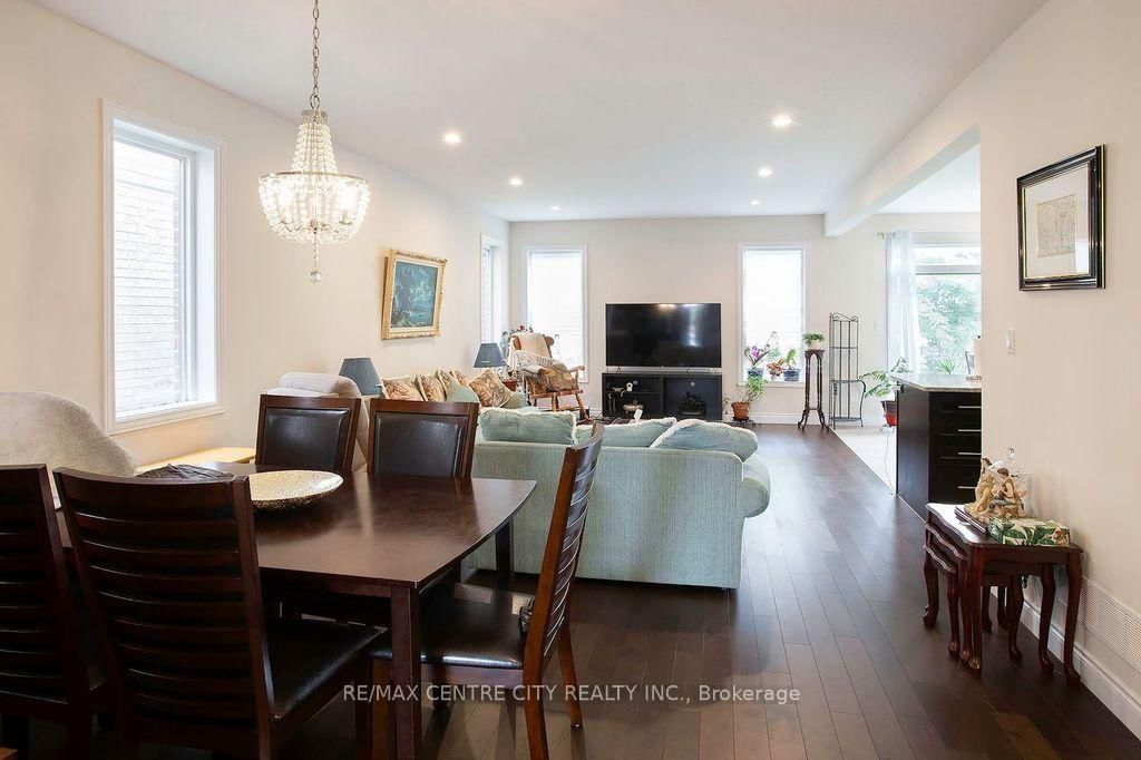 1586 Noah Bend • London North, ON photo 6