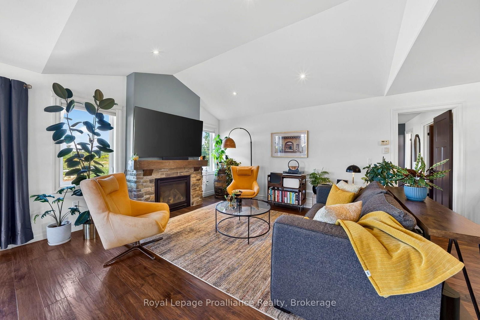 16 Butternut Court • Belleville, ON photo 13