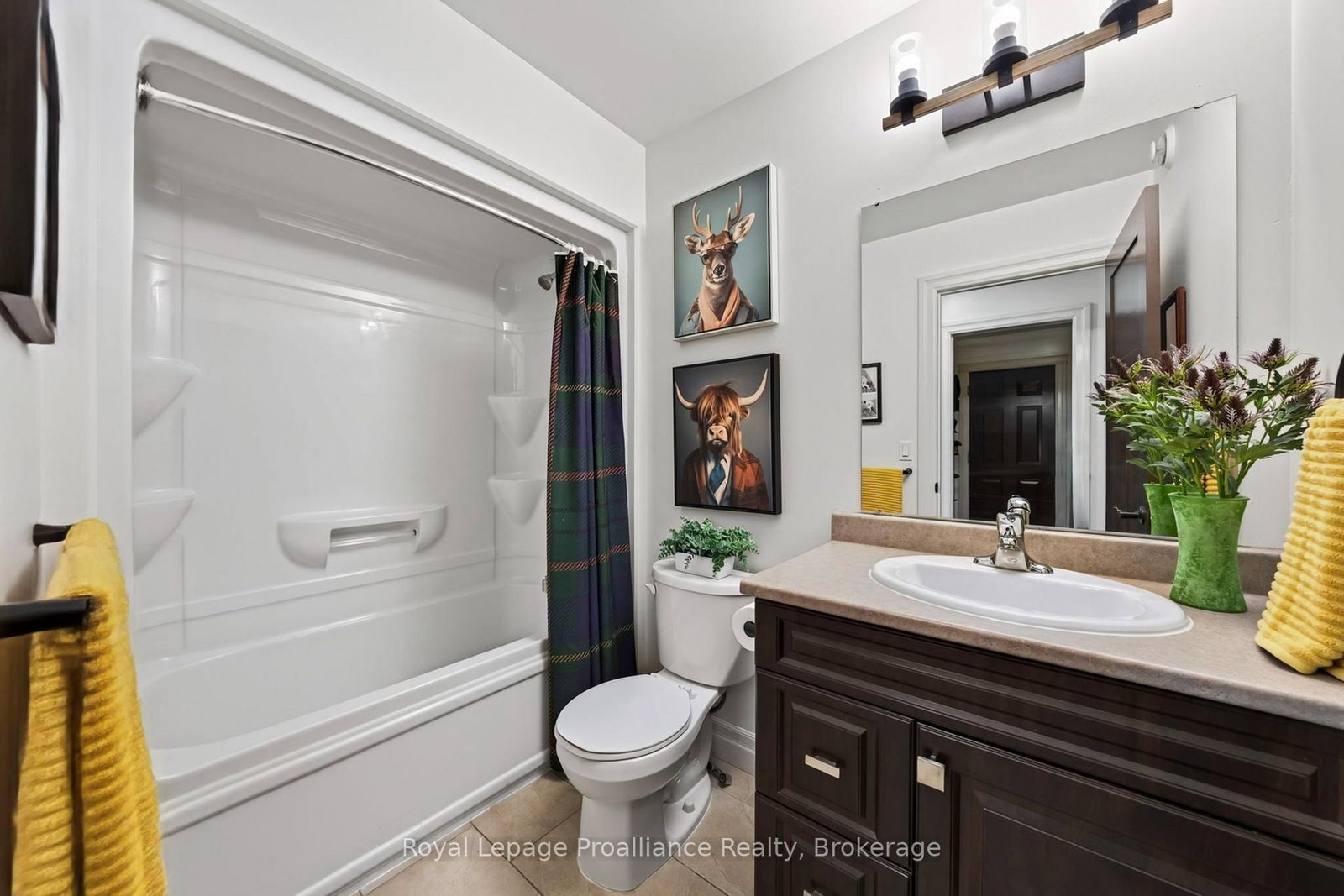 16 Butternut Court • Belleville, ON photo 20