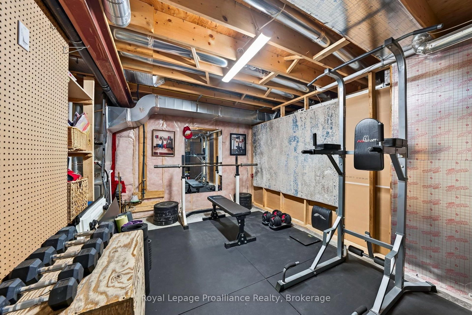 16 Butternut Court • Belleville, ON photo 35