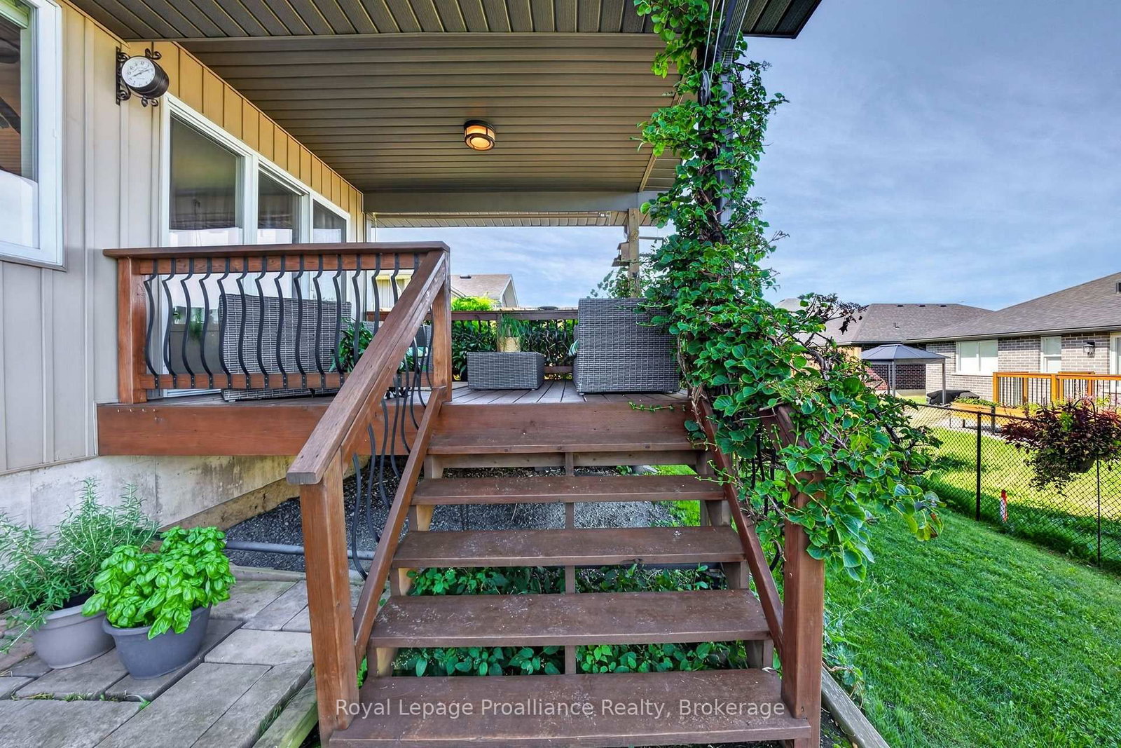 16 Butternut Court • Belleville, ON photo 38