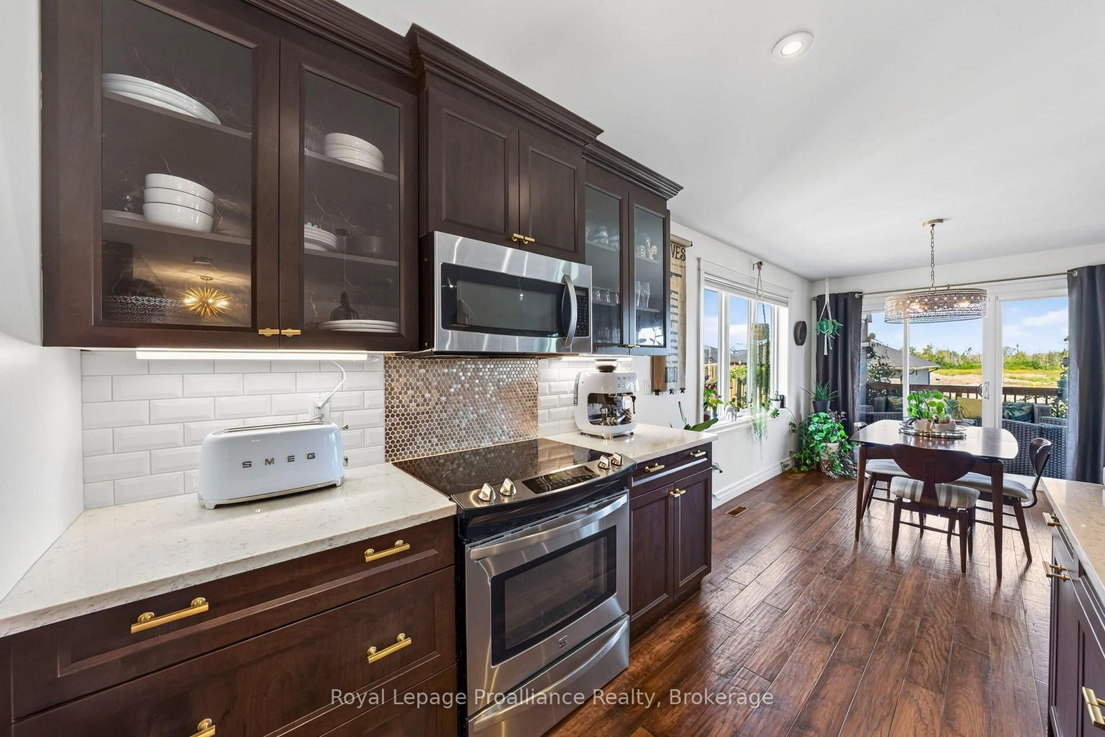 16 Butternut Court • Belleville, ON photo 8