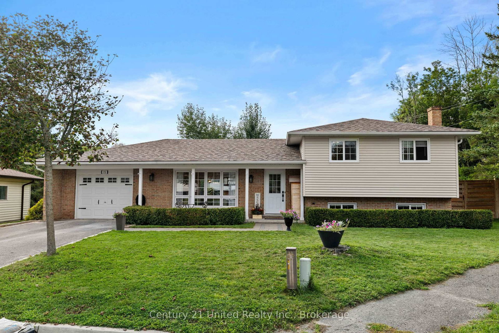 15 Lakefield Court • Selwyn, ON photo 6