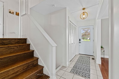 15 Lakefield Court • Selwyn, ON photo 7