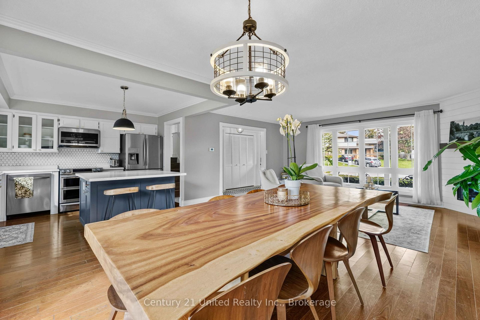 15 Lakefield Court • Selwyn, ON photo 8