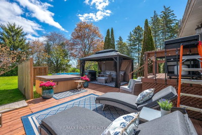 207 Meadow Crescent • Bath, ON photo 5