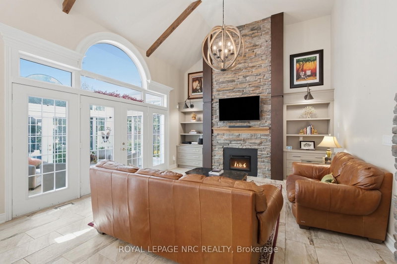 40 Harmony Dr photo 4