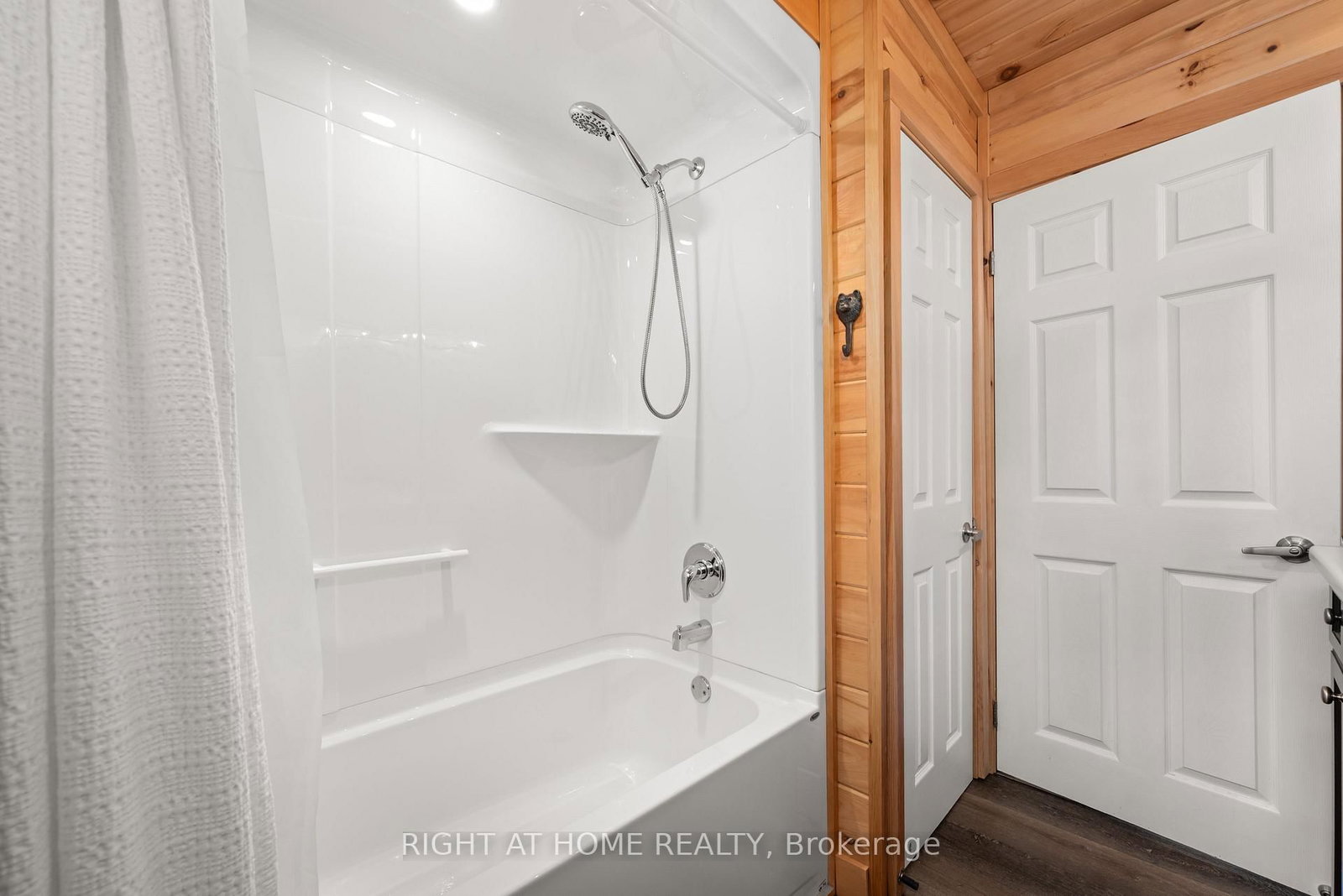 11 Little Bay Drive • Kawartha Lakes, ON photo 16