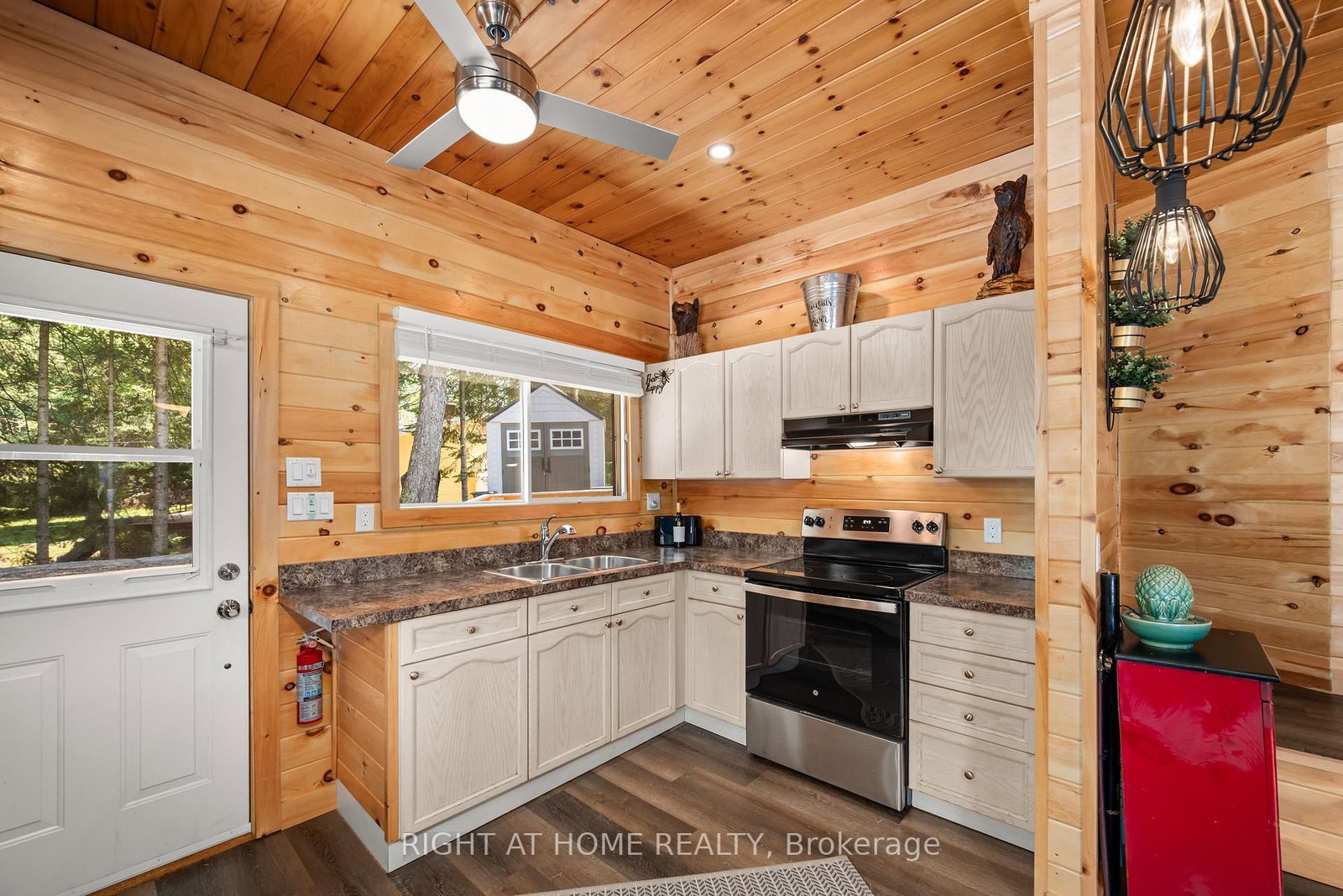 11 Little Bay Drive • Kawartha Lakes, ON photo 9