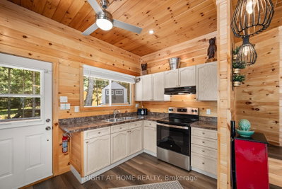 11 Little Bay Drive • Kawartha Lakes, ON photo 9