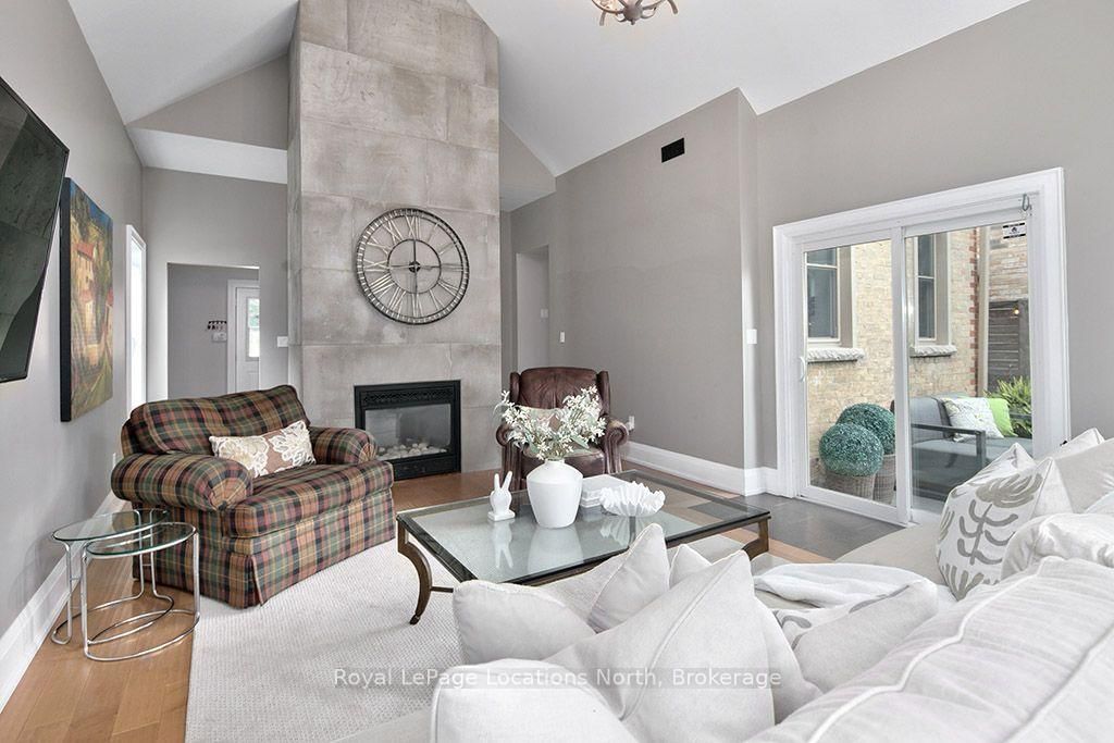 97 Bruce Street S • Blue Mountains, ON photo 14