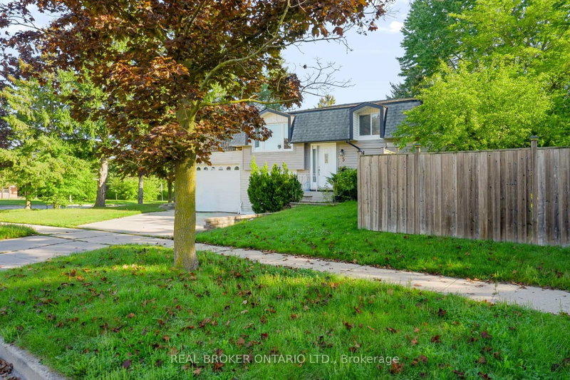 5 Nathaniel Crescent