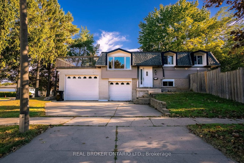 5 Nathaniel Crescent