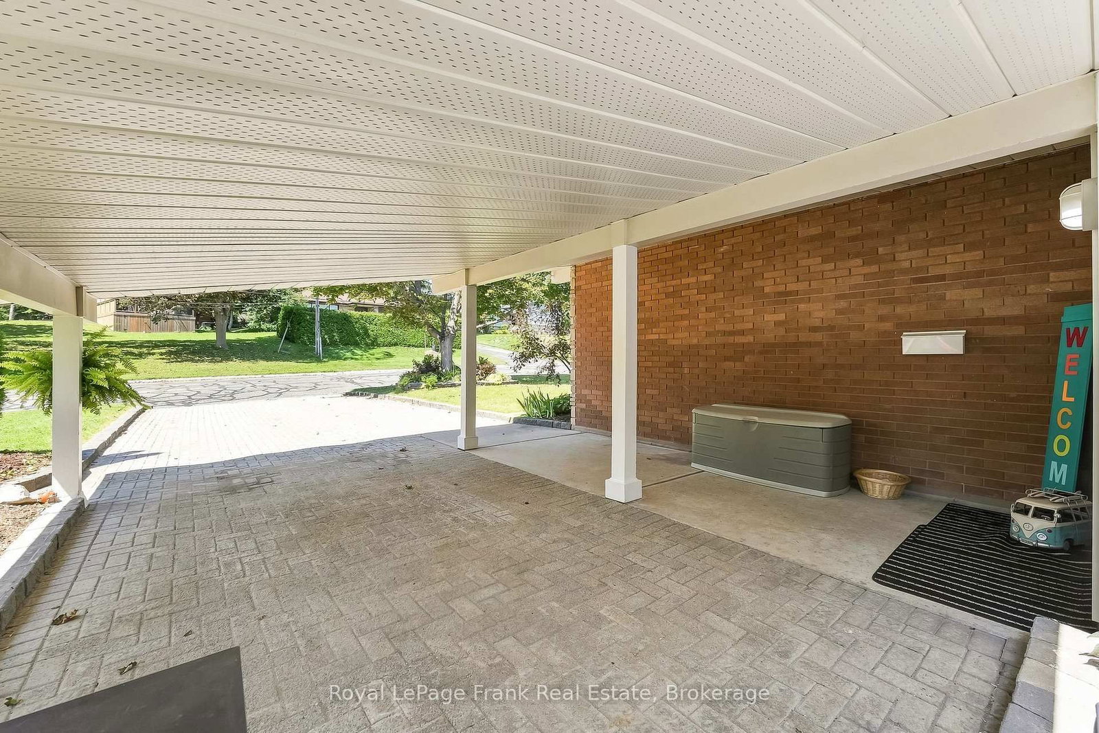 2 Crestwood Avenue • Peterborough, ON photo 4