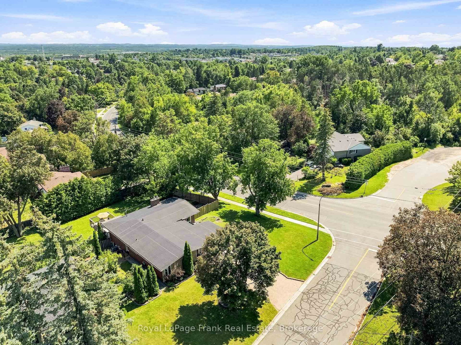 2 Crestwood Avenue • Peterborough, ON photo 41