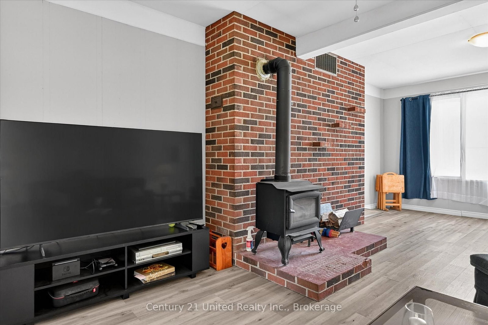 323 St Lawrence Street W • Madoc, ON photo 10