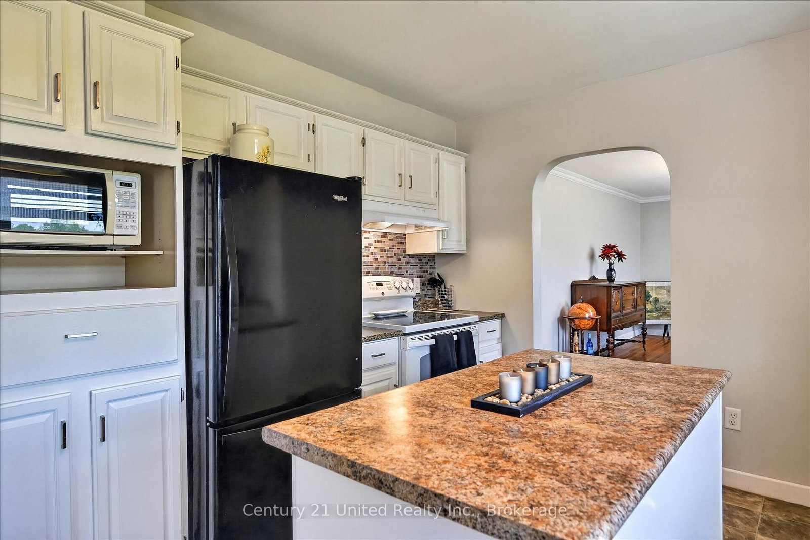 323 St Lawrence Street W • Madoc, ON photo 18