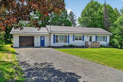 323 St Lawrence Street W • Madoc, ON photo 3