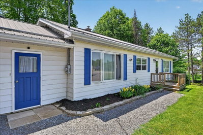 323 St Lawrence Street W • Madoc, ON photo 4