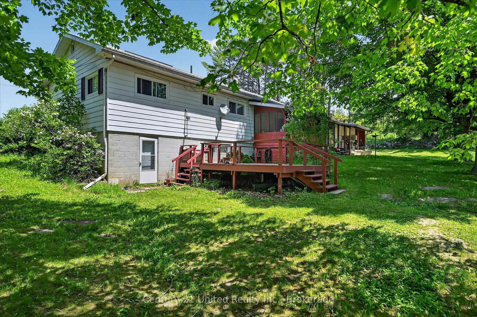 323 St Lawrence Street W • Madoc, ON photo 40